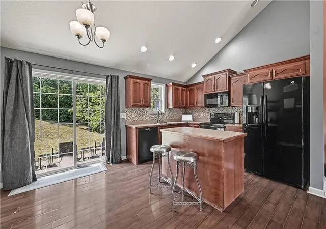 Photo 3 of Single family home for sale at 2402 Shirley Dr, Saint Joseph, MO 64503 | MLS# 2639617 | Listing updated on 2026-09-04