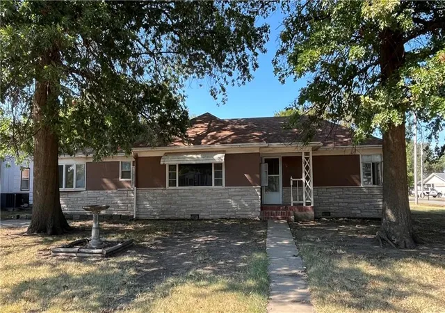 Photo 1 of Single family home for sale at 201 6th Street, Oswego, KS 67356 | MLS# 2639618 | Listing updated on 2026-09-01