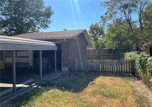 Photo 3 of Single family home for sale at 201 6th Street, Oswego, KS 67356 | MLS# 2639618 | Listing updated on 2026-09-01