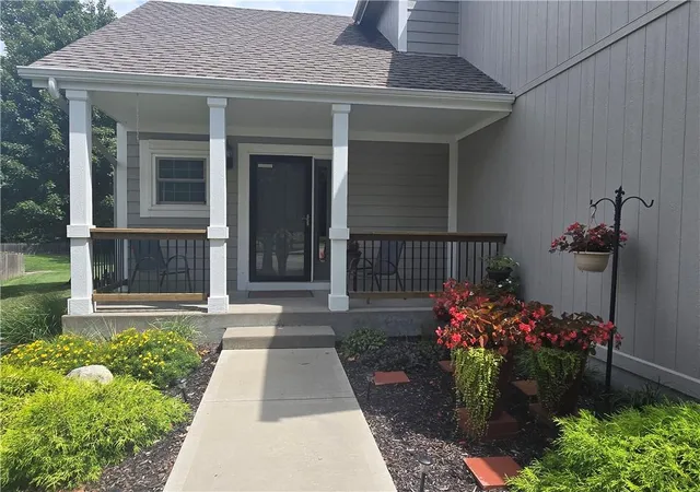 Photo 3 of Sale Pending at 17514 W 162nd Street, Olathe, KS 66062 | MLS# 2639619 | Listing updated on 2026-09-26