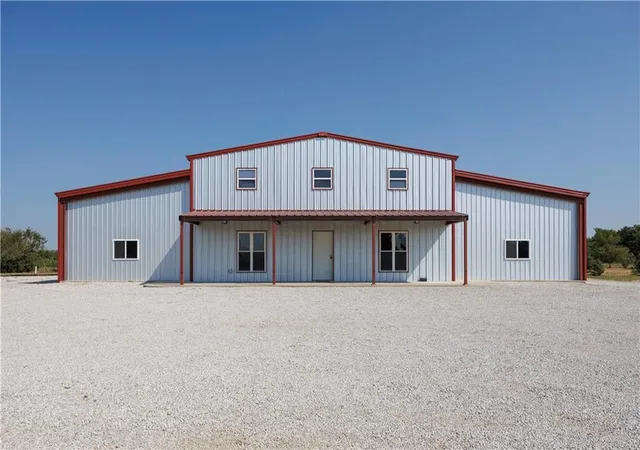 Photo 3 of Single family home for sale at 7770 1000 Road, Fredonia, KS 66736 | MLS# 2639624 | Listing updated on 2026-09-05