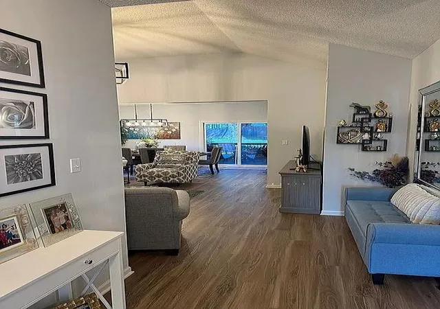 Photo 3 of Single family home for sale at 5205 Primrose Ct, Blue Springs, MO 64015 | MLS# 2639625 | Listing updated on 2026-09-01