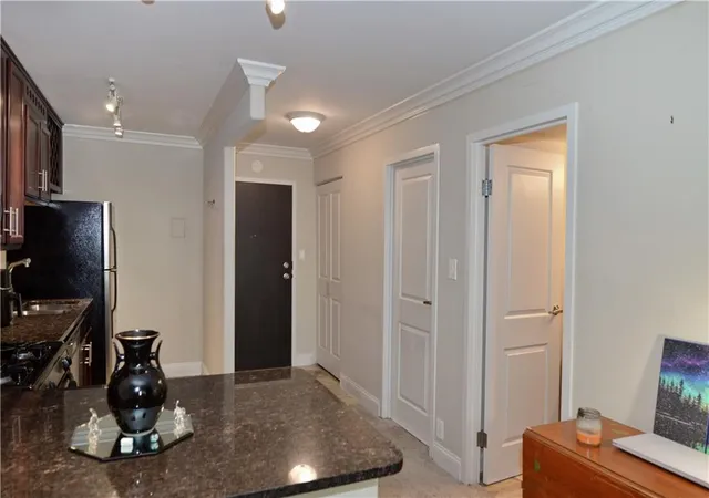 Photo 3 of Condo for sale at 700 E 8th Street #9L, Kansas City, MO 64106 | MLS# 2639633 | Listing updated on 2026-09-03