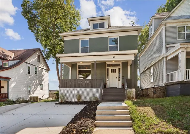 Photo 1 of Sale Pending at 49 E 32 Street, Kansas City, MO 64111 | MLS# 2639634 | Listing updated on 2026-10-05