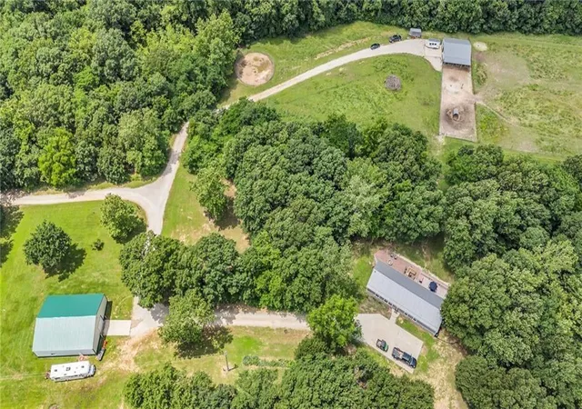 19th image of 1675 Jackson Rd, Ottawa, KS 66067 | MLS# 2639635