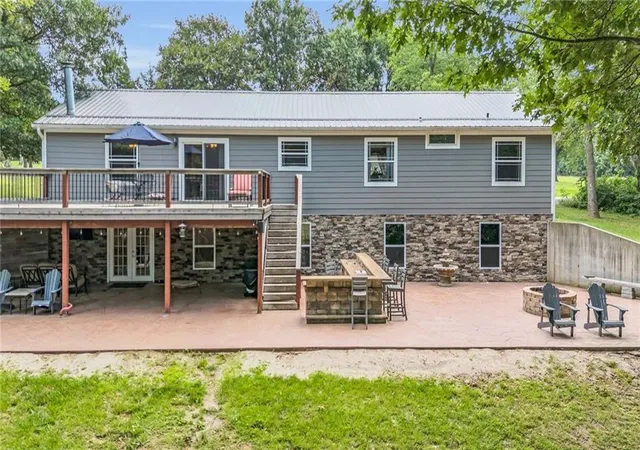 2nd image of 1675 Jackson Rd, Ottawa, KS 66067 | MLS# 2639635