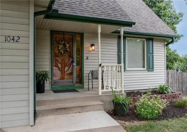 Photo 1 of Single family home for sale at 1042 E Millview Cir, Olathe, KS 66061 | MLS# 2639636 | Listing updated on 2026-09-20
