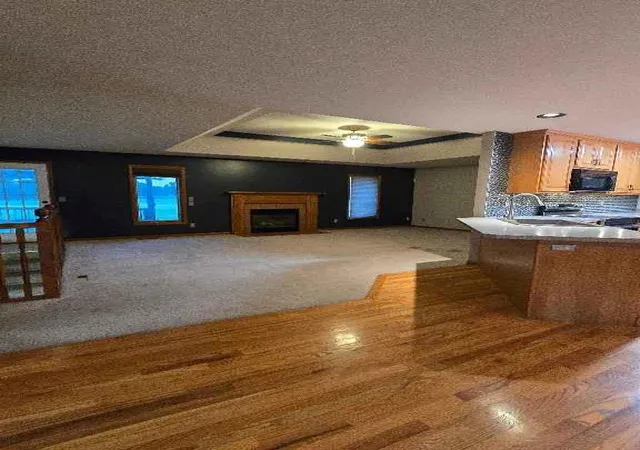 Photo 4 of Single family home for sale at 3927 40th Terrace, Topeka, KS 66610 | MLS# 2639637 | Listing updated on 2026-10-02