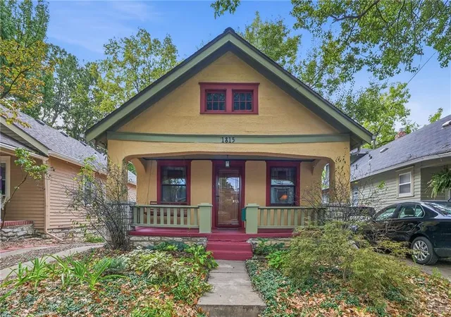 Single family home for sale at 1815 W 38 Street, Kansas City, MO 64111 | MLS# 2639645