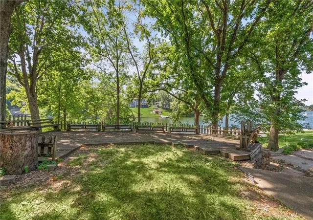 Photo 4 of Sale Pending at 9609 77th Terrace, Weatherby Lake, MO 64152 | MLS# 2639653 | Listing updated on 2026-10-16