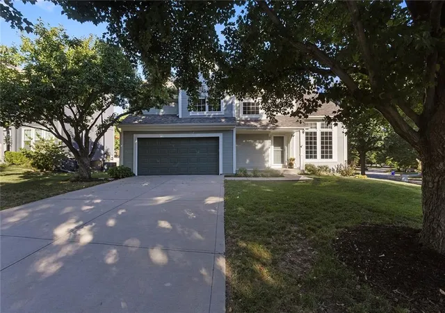 Photo 2 of Sale Pending at 22004 W 51st Terrace, Shawnee, KS 66226 | MLS# 2639655 | Listing updated on 2026-09-14