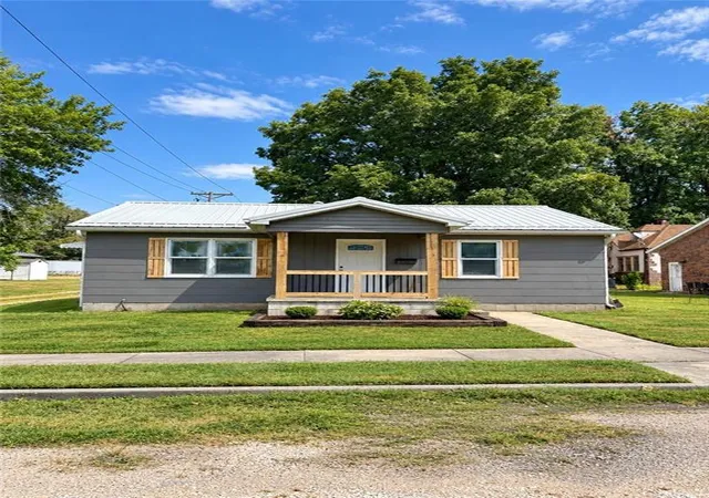 Photo 1 of Sale Pending at 102 Center St, Windsor, MO 65360 | MLS# 2639657 | Listing updated on 2026-10-08