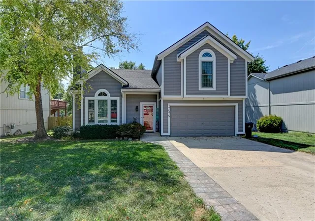 Photo 3 of Single family home for sale at 17575 W 111th Court, Olathe, KS 66061 | MLS# 2639663 | Listing updated on 2026-09-30
