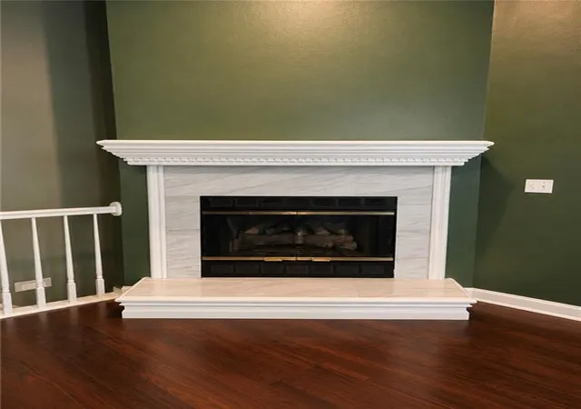 Photo 4 of Sale Pending at 122 Oakbrook Ct, Lansing, KS 66043 | MLS# 2639678 | Listing updated on 2026-09-28