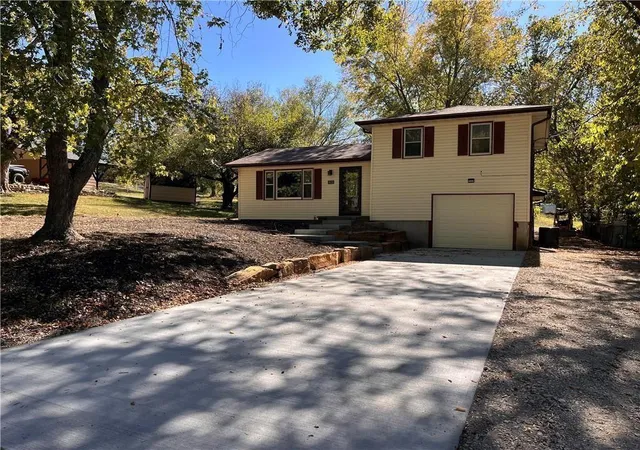 Photo 1 of Single family home for sale at 1828 E Pine St, Fort Scott, KS 66701 | MLS# 2639684 | Listing updated on 2026-09-01