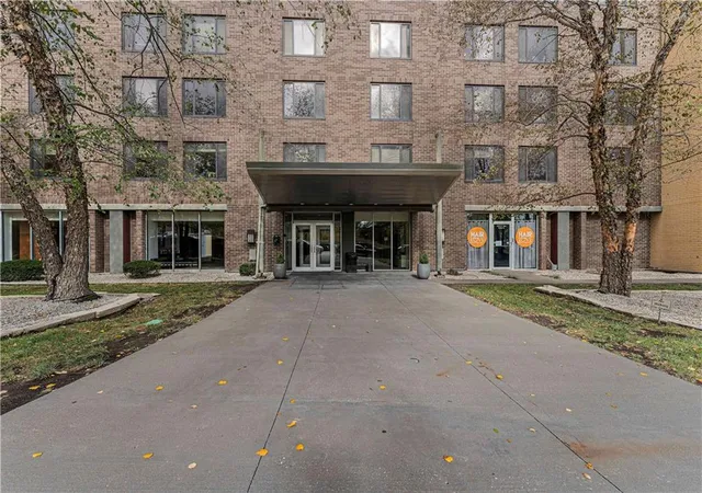 Photo 1 of Condo for sale at 600 E 8th Street #4F, Kansas City, MO 64106 | MLS# 2639685 | Listing updated on 2026-09-04