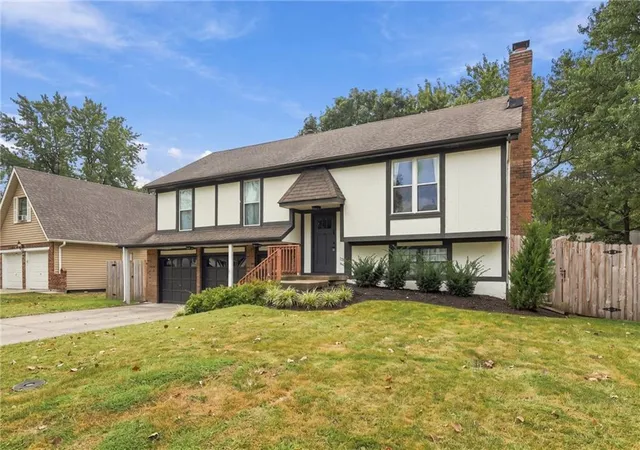 Photo 2 of Single family home for sale at 16021 W 153rd Terrace, Olathe, KS 66062 | MLS# 2639689 | Listing updated on 2026-09-27