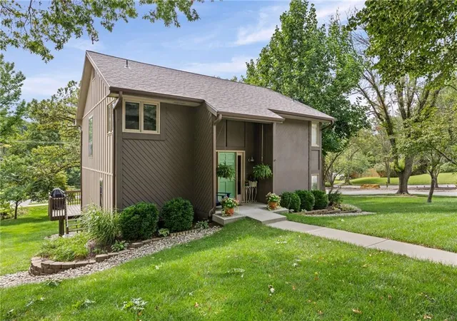 Photo 2 of Sale Pending at 4109 73rd Street, Kansas City, MO 64151 | MLS# 2639698 | Listing updated on 2026-09-05