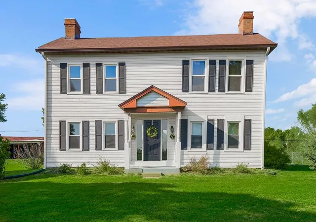 Photo 1 of Single family home for sale at 21497 203rd Street, Tonganoxie, KS 66086 | MLS# 2639707 | Listing updated on 2026-09-25