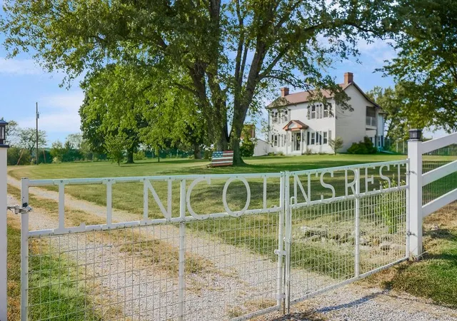 Photo 2 of Single family home for sale at 21497 203rd Street, Tonganoxie, KS 66086 | MLS# 2639707 | Listing updated on 2026-09-25