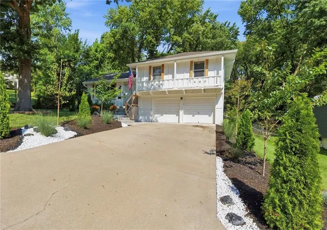 Photo 2 of Sale Pending at 6510 Nw 49 Street, Kansas City, MO 64151 | MLS# 2639716 | Listing updated on 2026-09-04