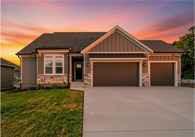 Photo 1 of Single family home for sale at 11808 E 231st Street, Peculiar, MO 64078 | MLS# 2639741 | Listing updated on 2026-10-18