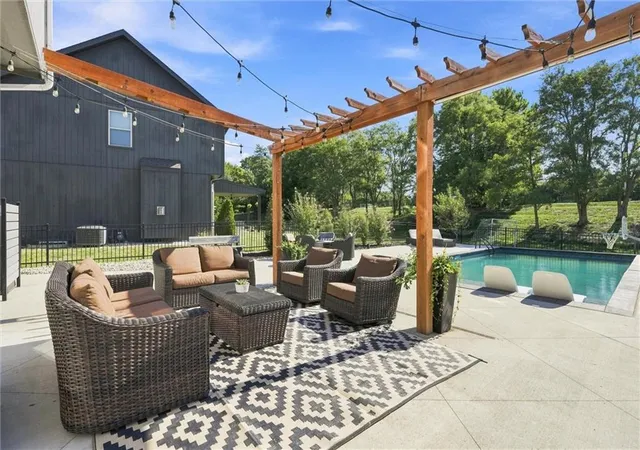 Photo 4 of Sale Pending at 9415 NE 97th Street, Kansas City, MO 64157 | MLS# 2639762 | Listing updated on 2026-10-01