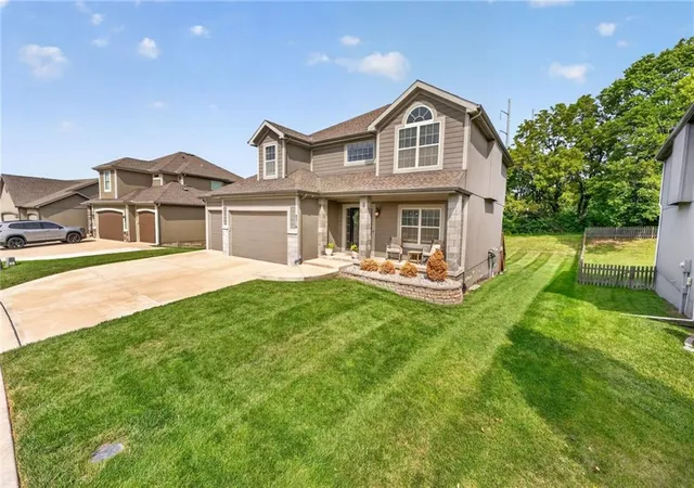 Photo 3 of Single family home for sale at 4316 Ne 88 Street, Kansas City, MO 64156 | MLS# 2639763 | Listing updated on 2026-09-21