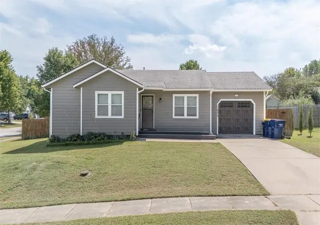1st image of 1635 Savage St, Eudora, KS 66025 | MLS# 2639790