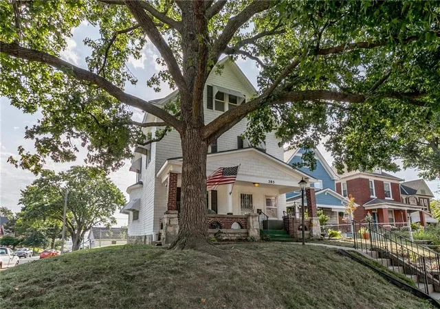Photo 1 of Sale Pending at 285 Orchard St, Kansas City, KS 66101 | MLS# 2639799 | Listing updated on 2026-09-05
