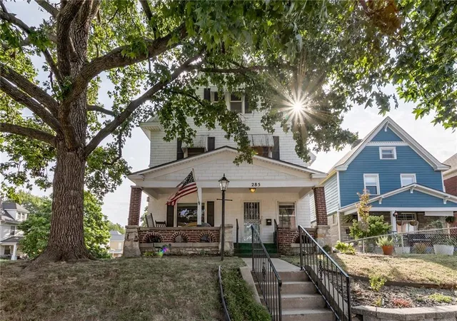 Photo 2 of Sale Pending at 285 Orchard St, Kansas City, KS 66101 | MLS# 2639799 | Listing updated on 2026-09-05