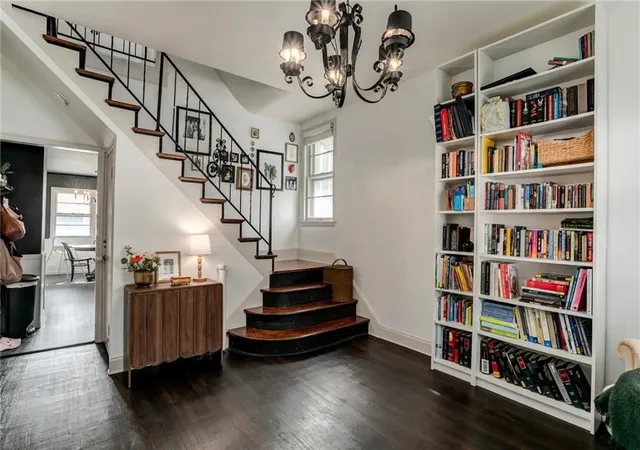 Photo 3 of Sale Pending at 285 Orchard St, Kansas City, KS 66101 | MLS# 2639799 | Listing updated on 2026-09-05