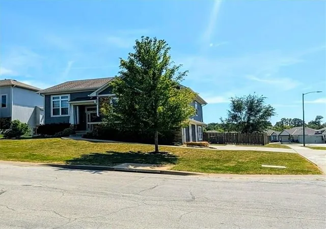 Photo 3 of Single family home for sale at 31565 W 85th Street, De Soto, KS 66018 | MLS# 2639804 | Listing updated on 2026-09-30