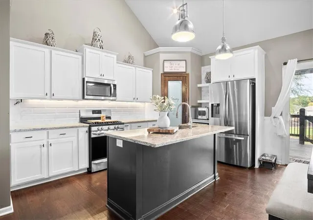 Photo 4 of Single family home for sale at 31565 W 85th Street, De Soto, KS 66018 | MLS# 2639804 | Listing updated on 2026-09-30