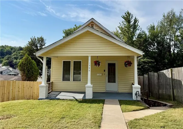 Photo 1 of Single family home for sale at 1506 6th Avenue, Saint Joseph, MO 64505 | MLS# 2639824 | Listing updated on 2026-09-02