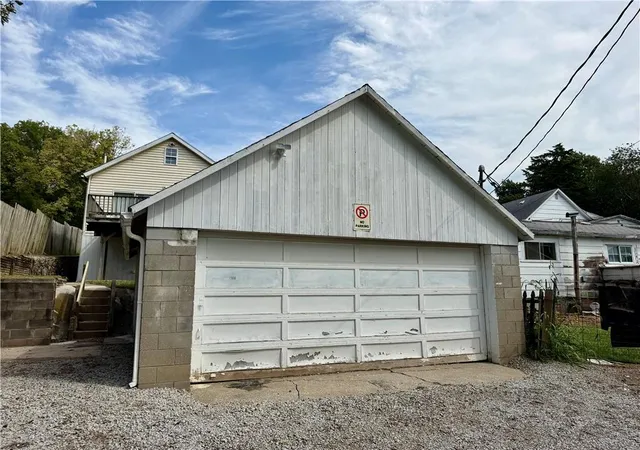 Photo 17 of Single family home for sale at 1506 6th Avenue, Saint Joseph, MO 64505 | MLS# 2639824 | Listing updated on 2026-09-02