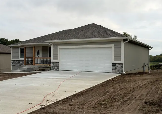 Photo 2 of Single family home for sale at 2805 Franklin Ave, Lexington, MO 64067 | MLS# 2639831 | Listing updated on 2026-10-14