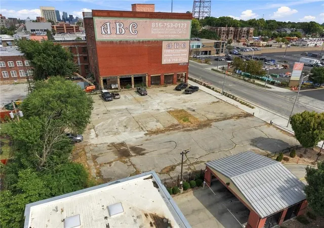 Photo 12 of Land for sale at 3260 Main St, Kansas City, MO 64111 | MLS# 2639832 | Listing updated on 2026-09-17
