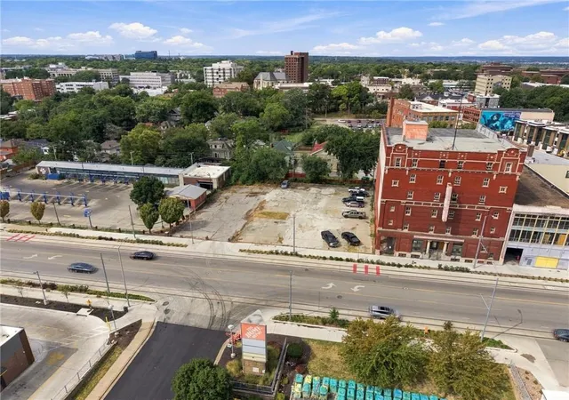 Photo 3 of Land for sale at 3260 Main St, Kansas City, MO 64111 | MLS# 2639832 | Listing updated on 2026-09-17