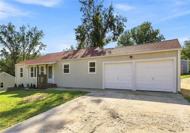 Photo 3 of Sale Pending at 3418 N 62nd Street, Kansas City, KS 66104 | MLS# 2639844 | Listing updated on 2026-09-05