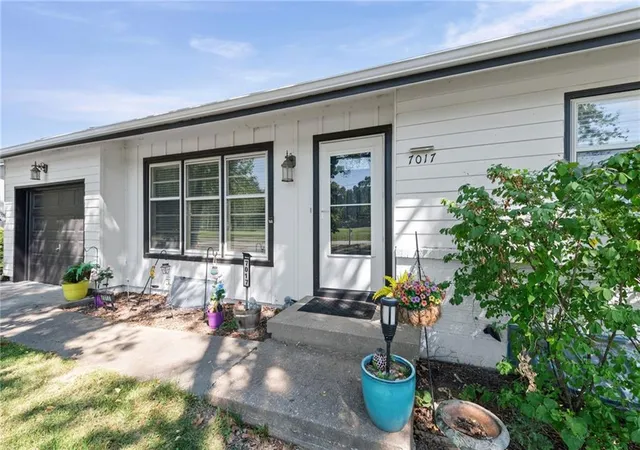 Photo 3 of Sale Pending at 7017 N Montrose Ave, Kansas City, MO 64151 | MLS# 2639847 | Listing updated on 2026-09-07