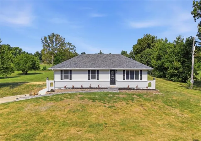 Photo 1 of Single family home for sale at 1010 Wesley Ave, Raymore, MO 64083 | MLS# 2639852 | Listing updated on 2026-10-06