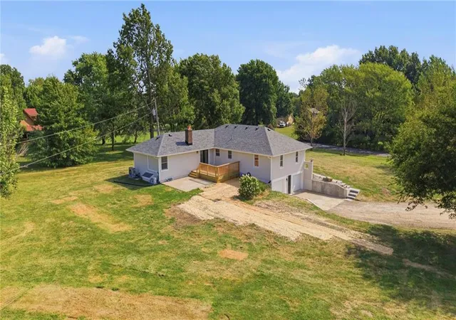 Photo 2 of Single family home for sale at 1010 Wesley Ave, Raymore, MO 64083 | MLS# 2639852 | Listing updated on 2026-10-06