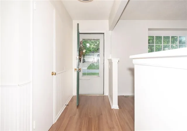 Photo 3 of Sale Pending at 9912 Oakridge Dr, Overland Park, KS 66212 | MLS# 2639853 | Listing updated on 2026-09-23