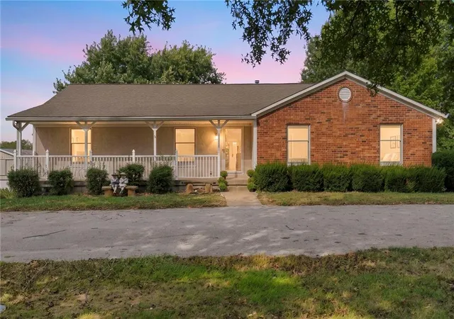 Photo 1 of Single family home for sale at 19718 S School Rd, Raymore, MO 64083 | MLS# 2639860 | Listing updated on 2026-09-18