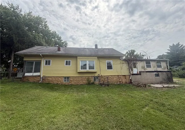 Photo 2 of Sale Pending at 2832 Askew Ave, Kansas City, MO 64128 | MLS# 2639866 | Listing updated on 2026-09-08