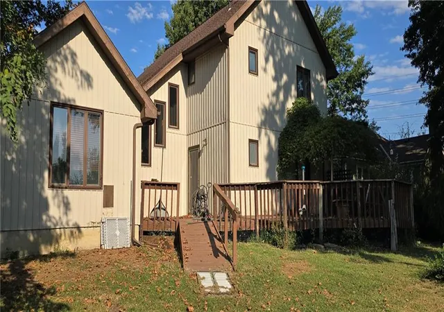 Photo 2 of Sale Pending at 333 N Cherry St, Gardner, KS 66030 | MLS# 2639882 | Listing updated on 2026-10-02