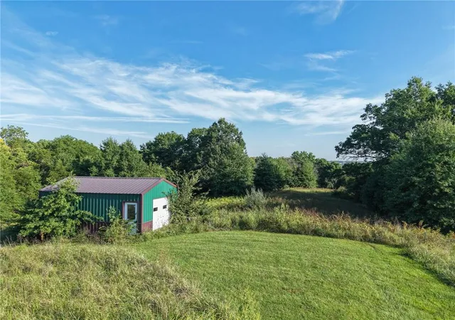 Photo 3 of Sale Pending at Southwest 52nd Ave, Trenton, MO 64683 | MLS# 2639886 | Listing updated on 2026-09-03