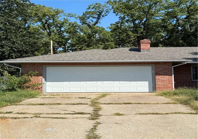 Photo 2 of Sale Pending at 2111 N 49th Street, Kansas City, KS 66104 | MLS# 2639891 | Listing updated on 2026-10-01