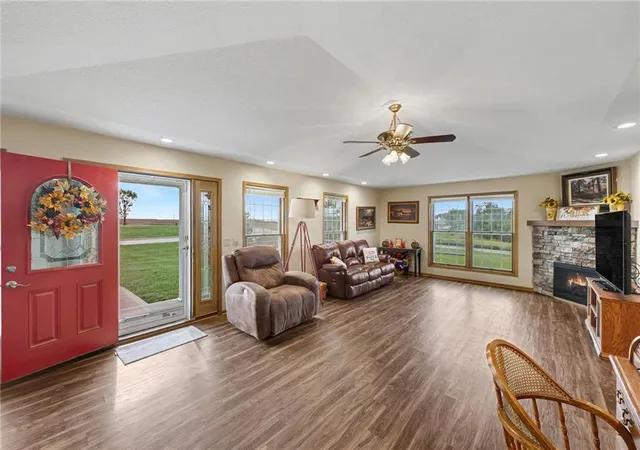 Photo 3 of Single family home for sale at 10950 Se East Hwy, Agency, MO 64401 | MLS# 2639894 | Listing updated on 2026-10-07